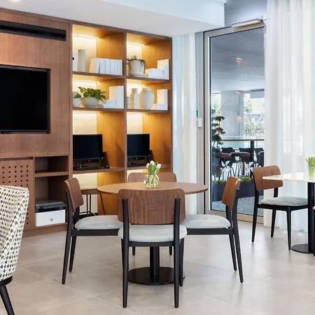 Four Points By Sheraton فندق ماتوسينهوس