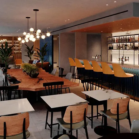 Four Points By Sheraton מלון 4*