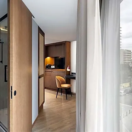 Four Points By Sheraton Hotell 4*
