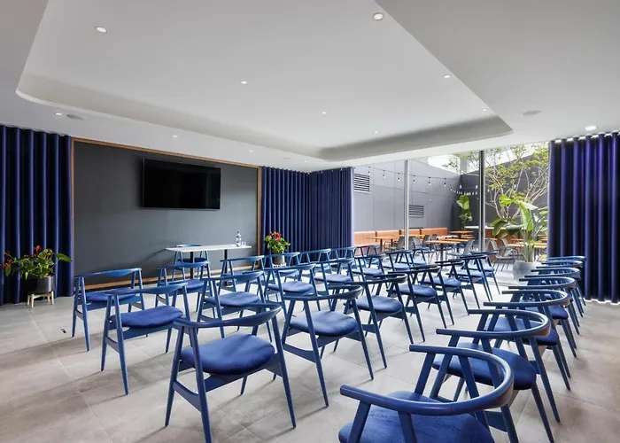 Four Points By Sheraton 호텔